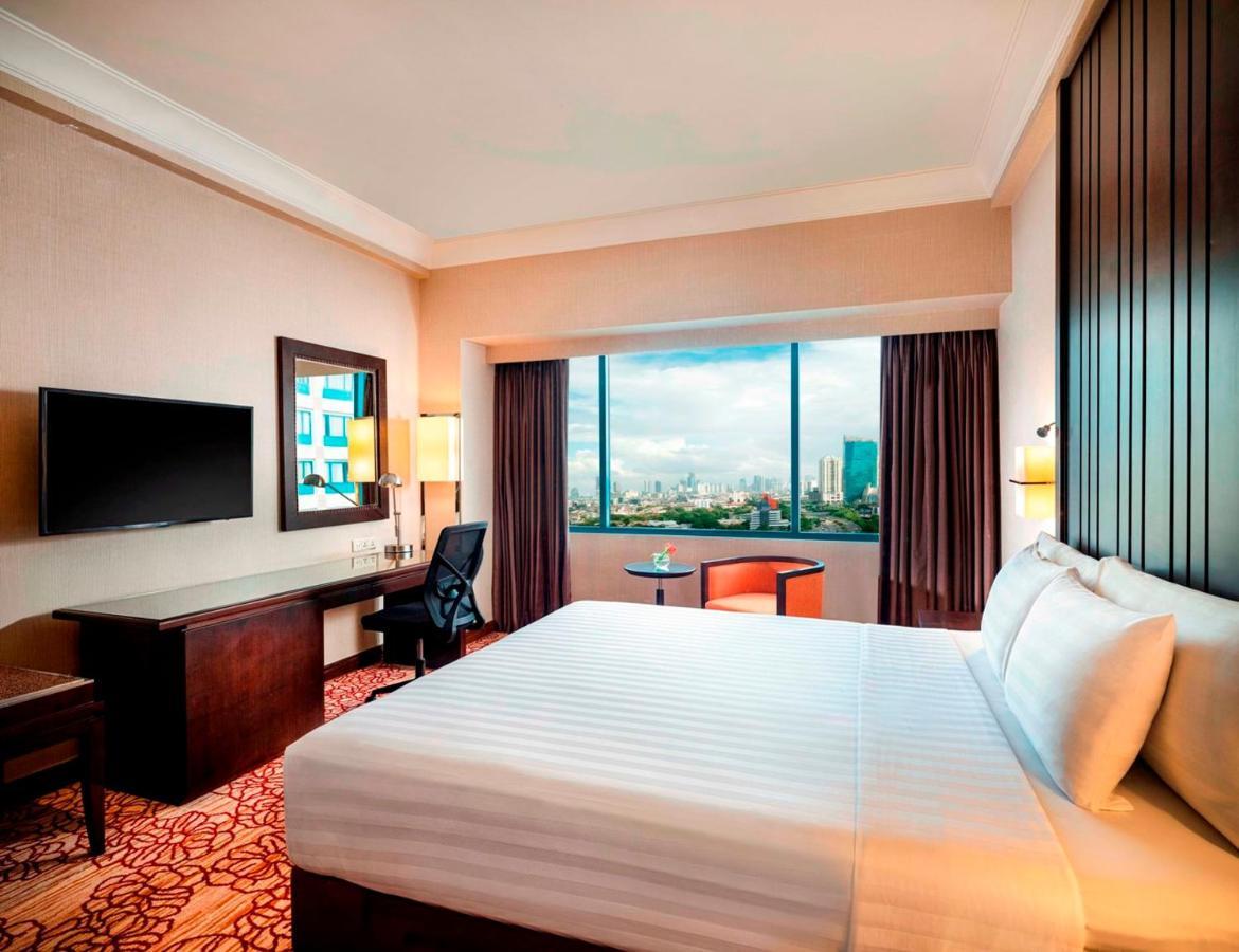 Hotel Ciputra Jakarta Managed By Swiss-Belhotel International Exteriör bild