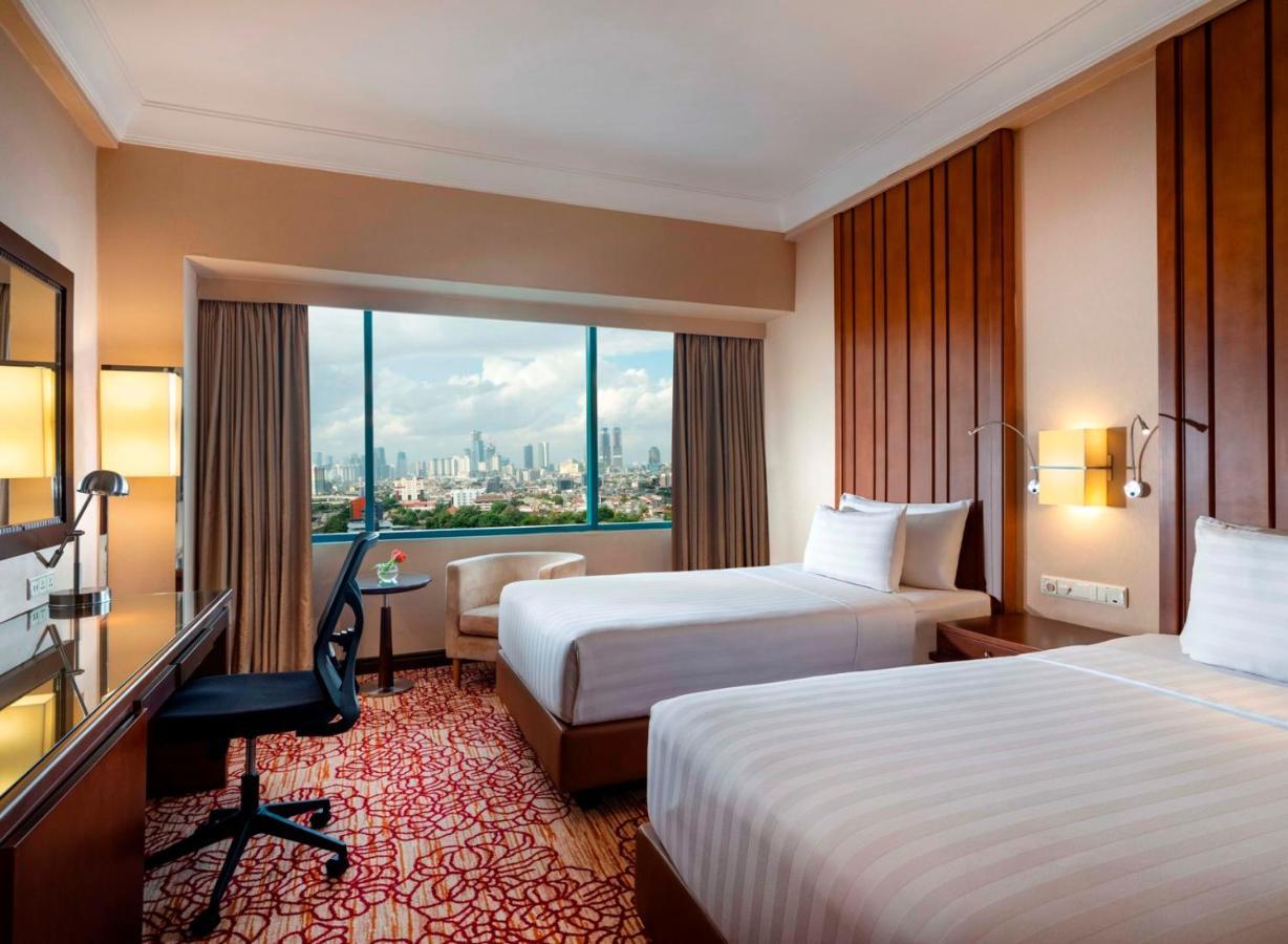 Hotel Ciputra Jakarta Managed By Swiss-Belhotel International Exteriör bild