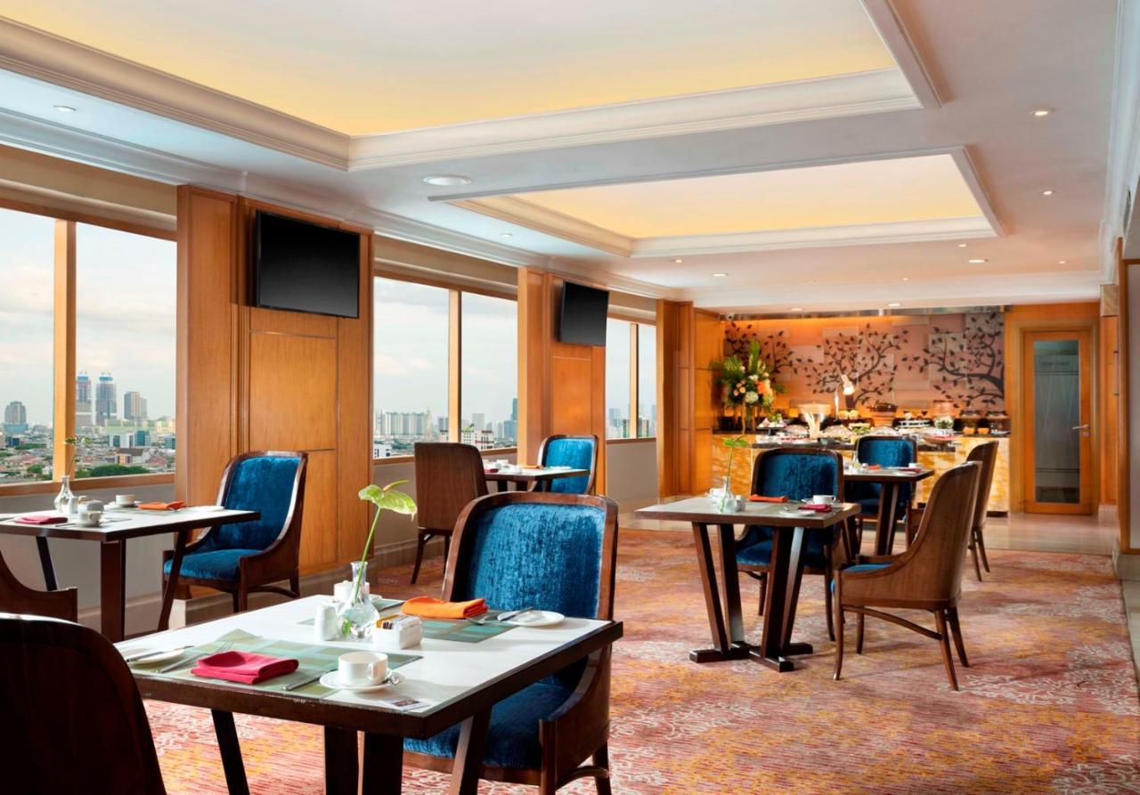 Hotel Ciputra Jakarta Managed By Swiss-Belhotel International Exteriör bild