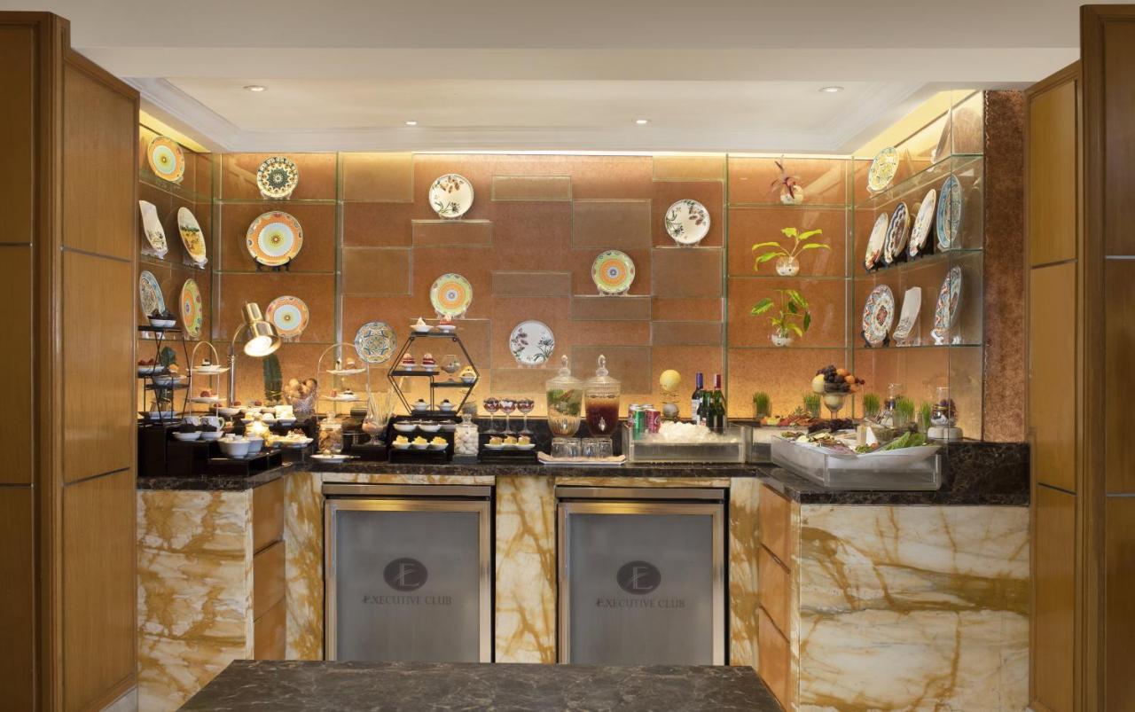 Hotel Ciputra Jakarta Managed By Swiss-Belhotel International Exteriör bild