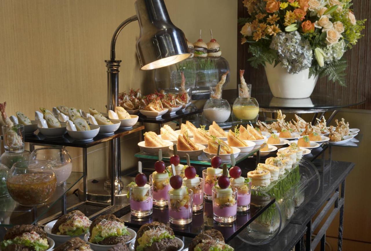 Hotel Ciputra Jakarta Managed By Swiss-Belhotel International Exteriör bild
