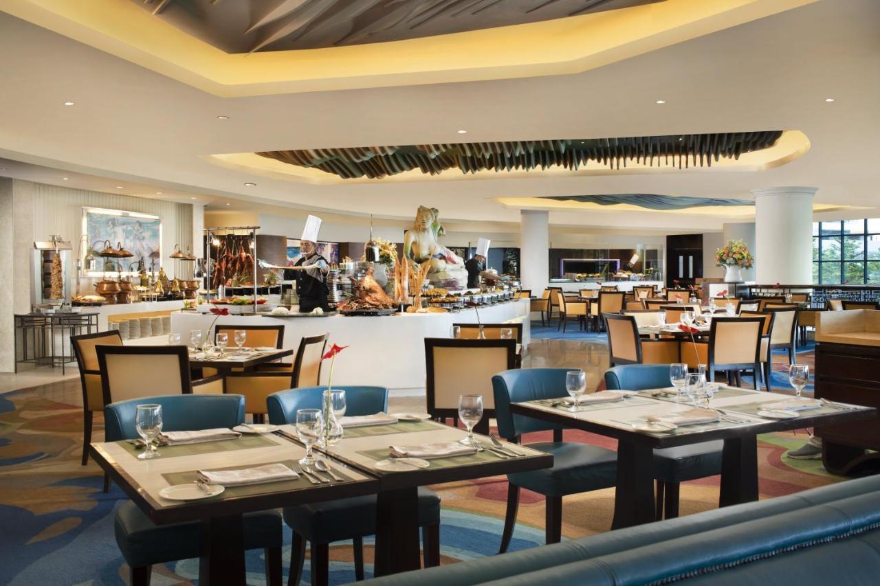Hotel Ciputra Jakarta Managed By Swiss-Belhotel International Exteriör bild