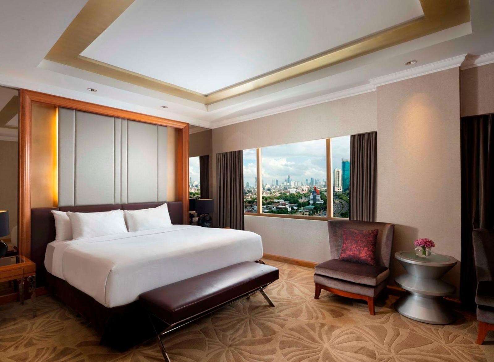 Hotel Ciputra Jakarta Managed By Swiss-Belhotel International Exteriör bild