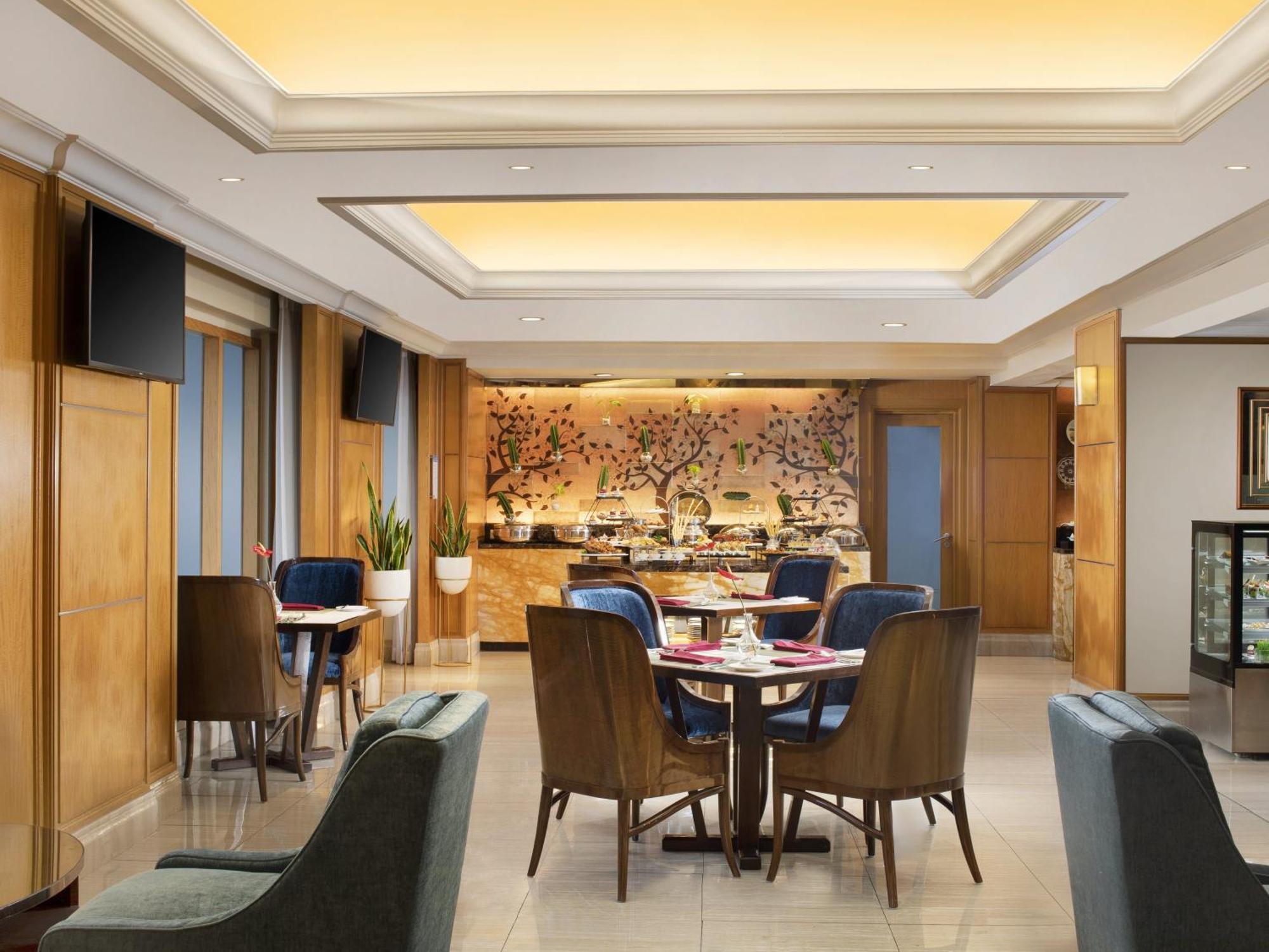 Hotel Ciputra Jakarta Managed By Swiss-Belhotel International Exteriör bild